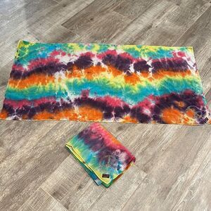 Bundle of 2 Tye Dye Bath Towels